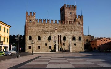 Bollicine a Marostica: domenica 3 giugno il Castello Inferiore diventa spumeggiante